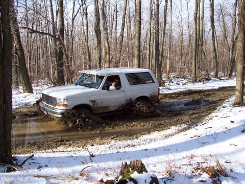 1994 Ford Bronco - Oh yeah, Gettin Dirty now!