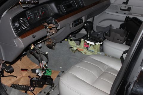 2007 Ford Crown Victoria - stripped
