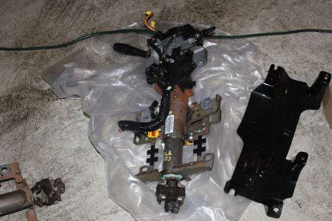 2007 Ford Crown Victoria - 7w7z-3c529a OEM 2005 steering column.