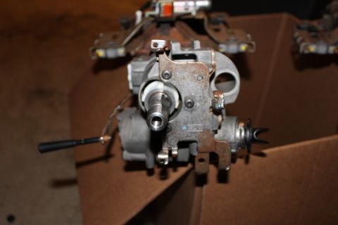 2007 Ford Crown Victoria - close up of the floor shift column