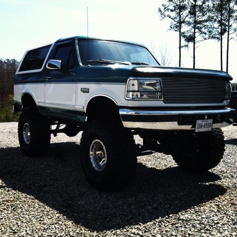 1996 Ford Bronco photo