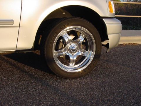 2003 Ford F-150 - Rollin on dubs, beeyatch