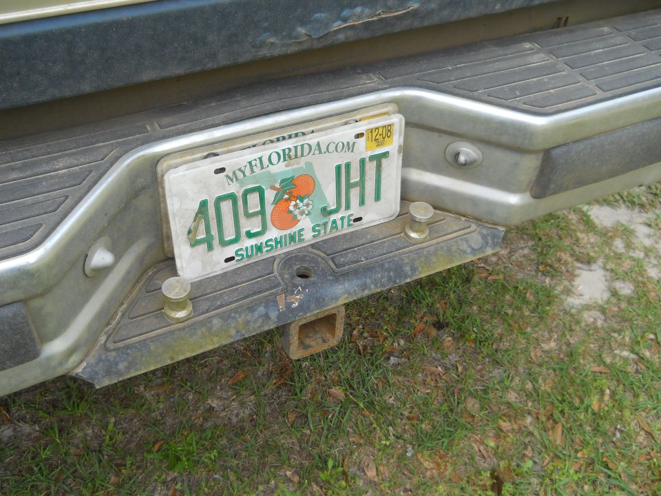 Rear bumper with Florida license plate 409 JHT