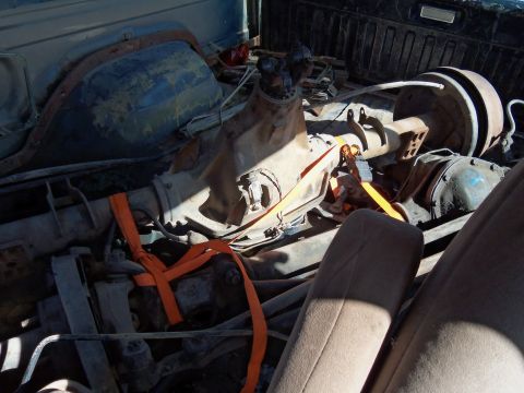 1989 Ford Bronco - These guys spent 1800 miles bouncing around like that (they were really tied down to the rear seat mount) on the trip from Las Vegas to Lou…