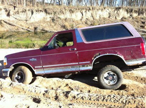1996 Ford Bronco photo