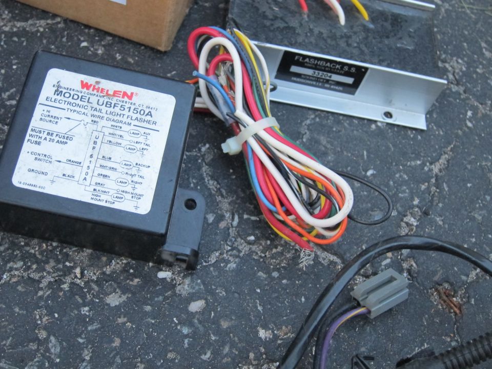 Whelen UBF5150A electronic tail light flasher with wiring diagram