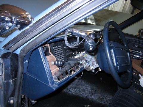 1991 Ford LTD Crown Victoria - Dashboard and steering wheel of a 1991 Ford Crown Victoria LTD, showing interior components.