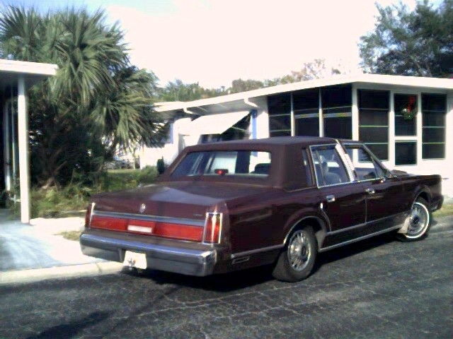 1985 Lincoln Town Car