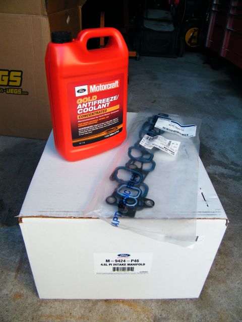 2004 Ford Crown Victoria - Motorcraft antifreeze and intake manifold gaskets are shown on a box.