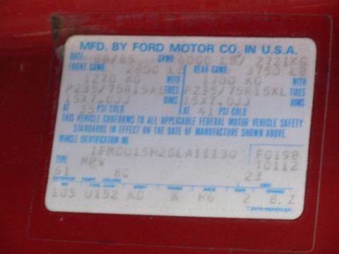 1983 Ford Bronco - 86 Bronco repainted from red to black Eddie Bauer