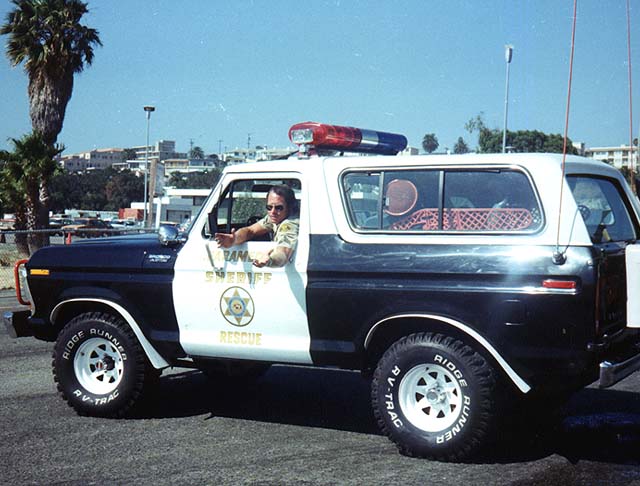 Sheriff's Bronco with light bar and "RESCUE" text on door