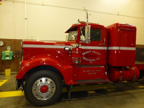 1959 Kenworth W900A “CC925”