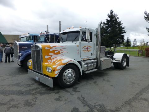 1959 Kenworth W900A “CC925”