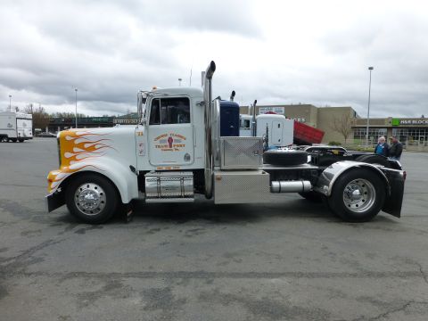 1959 Kenworth W900A “CC925”