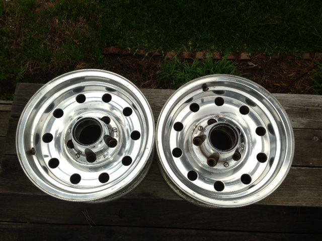 Pair of aluminum wheels with 5x5.5 bolt pattern