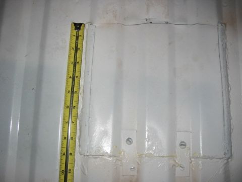 1995 Ford Bronco - Mine is cut 9" front to back of vehicle