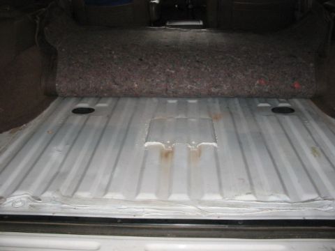 1995 Ford Bronco - whole point is to allow easy access to the top o tank, in case the in tank pump needs replacing.