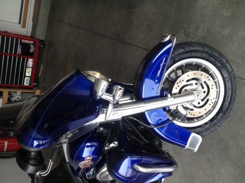 2007 Harley-Davidson Electra Glide Clsc - 07 ultra classic front fender bumper removed w/ new tire