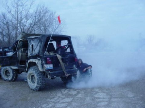 1992 Ford Bronco - after two hours of cranking, intake de oiling.