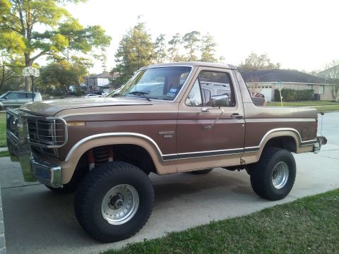 1988 Ford Bronco photo