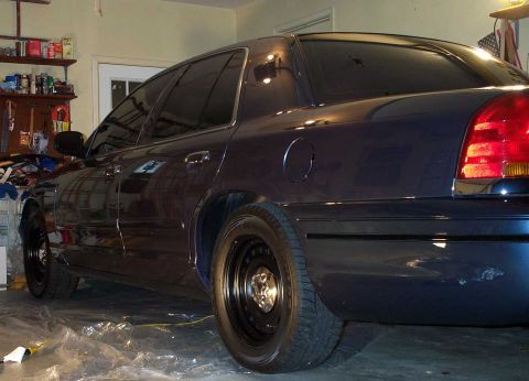 1998 Ford Crown Victoria - Winter is here. Time to remove the hubcaps and install the centercaps.