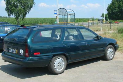 1995 Ford Taurus photo