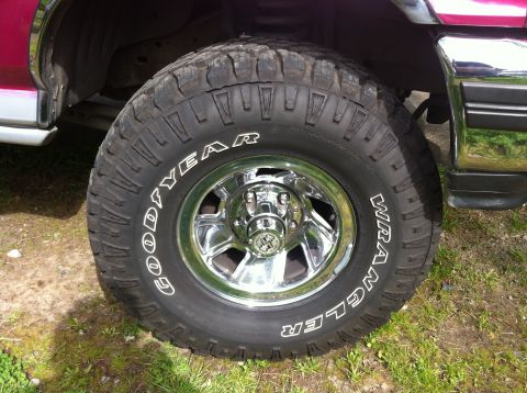 1992 Ford F-150 - Tread shot after 6k miles of use.