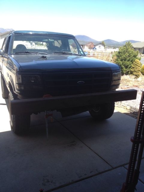 1995 Ford Bronco photo