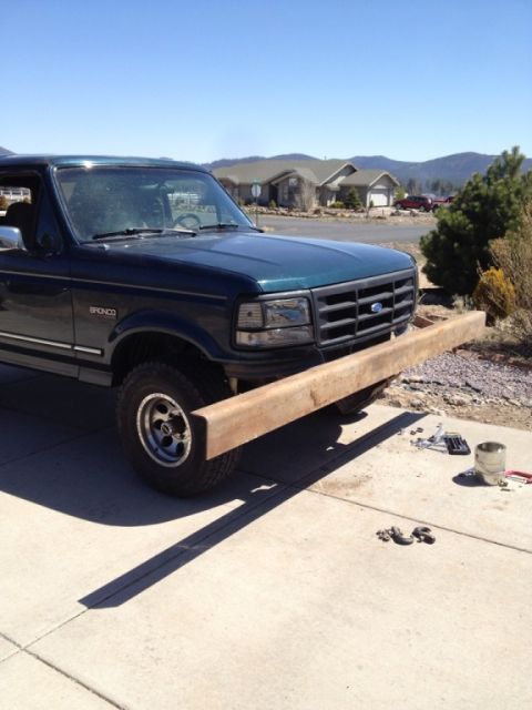 1995 Ford Bronco photo