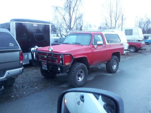 1990 Chevrolet Suburban - Very nice K5 that pulled in next to us at the Golden Nugget.
