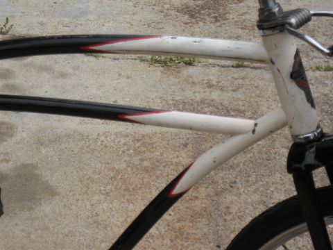 1994 Ford Bronco - This image shows the frame of a bicycle, not a 1994 Ford Bronco.