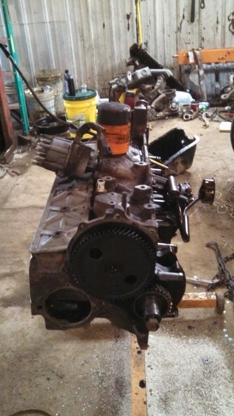 1995 Ford F-150 - Engine block assembly with distributor and oil filter, ready for installation or rebuild.