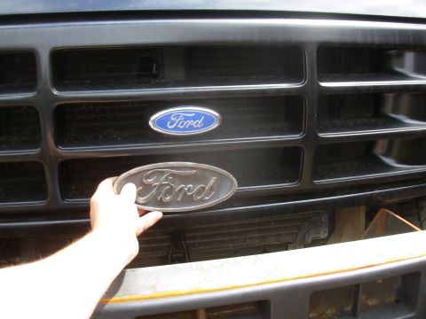1983 Ford Bronco - This plasma-cut 1/4" plate steel oval is going on the grille guard right in front of the grille ornament. So I'll really be able to...…