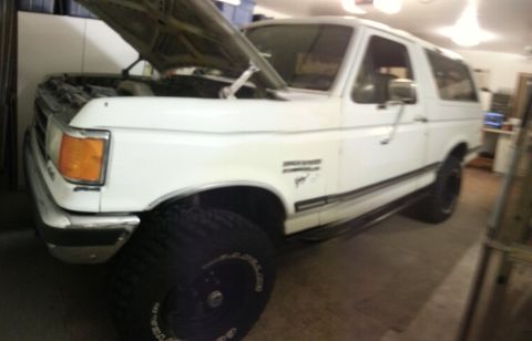 1991 Ford Bronco photo