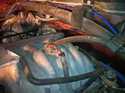 1996 Ford Bronco - Better shot of brake booster vacuum.
