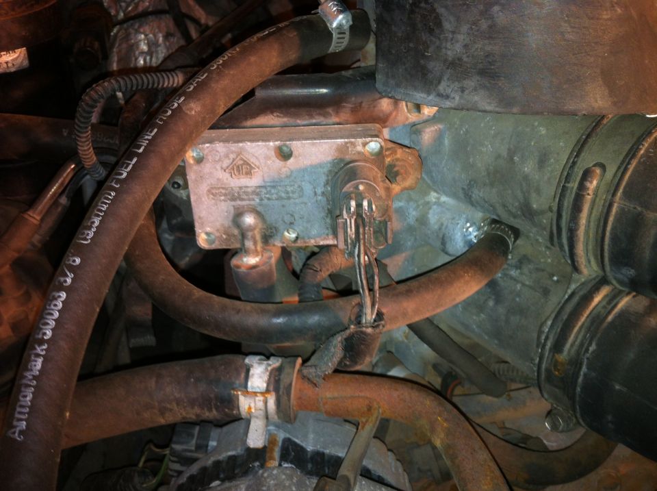 DPFE sensor, Lines run to calibrated orifice on external EGR tube. O.D. as well as I.D. of EGR tube is critical as is the placement of the two nipple the hoses attach to. This is a calibrated sensor and requires attn to detail.