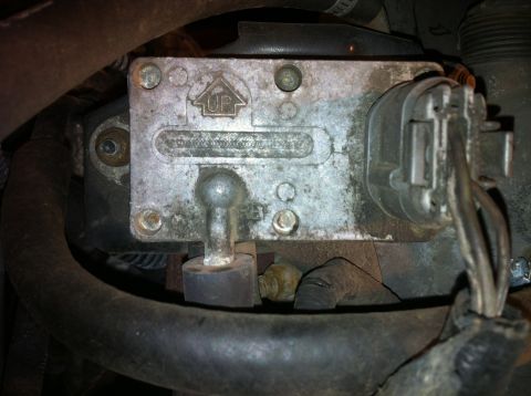 1996 Ford Bronco - DPFE electrical connector.