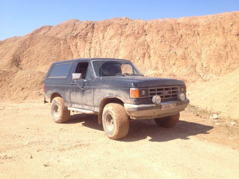 1987 Ford Bronco “Black Hoss”