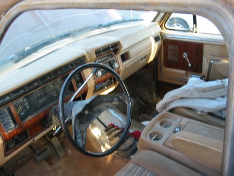 1983 Ford Bronco - Interior...dash from a Ranger XLT, previous owner changed, and removed all carpet/interior except for the seats.