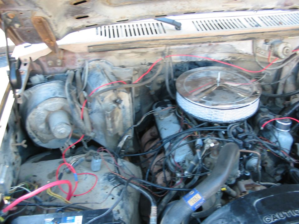 Engine 2...notice the nice 14 gauge wire for my custom kill switch.