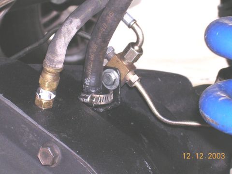 1994 Ford Bronco - I used the 44 brakelines, and made this little bracket to attach to the breather bolt