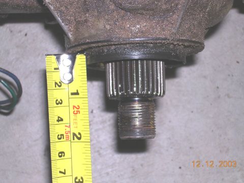 1994 Ford Bronco - rear output shaft on 1356