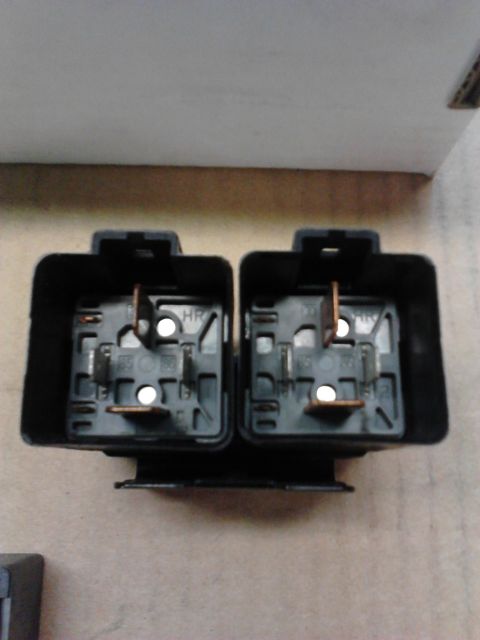 1979 Ford Ranchero - 70 amp SD relays from Chrysler auto, uses a clip that mounts both at one time. I used a pair of these as the relays for my Windstar dual el…