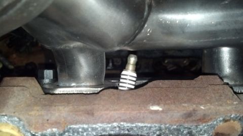 1986 Ford Bronco - Cylinder #4, from underside