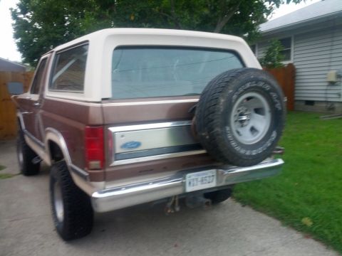 1982 Ford Bronco photo