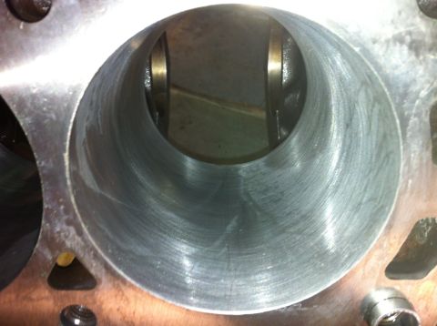 1992 Ford Bronco - Engine cylinder bore detail, showing the cross-hatch pattern from honing.