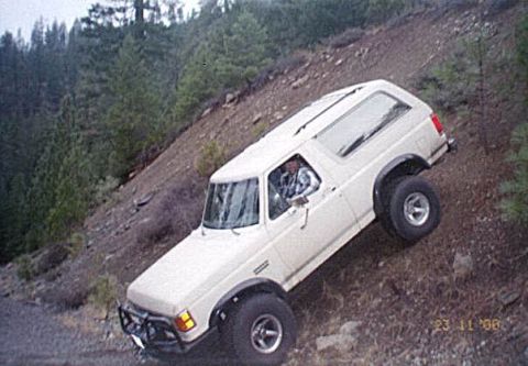 1990 Ford Bronco - SwampDog goin' up backwards!