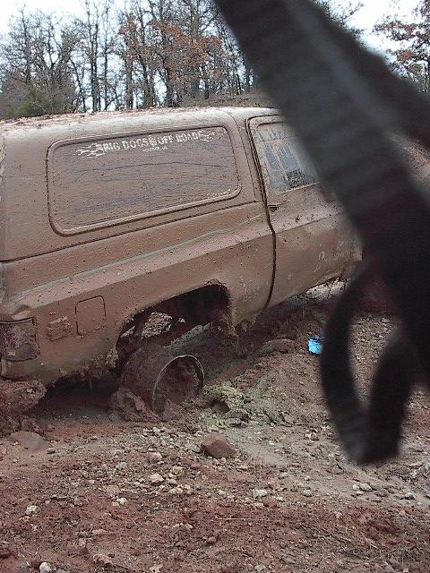 1986 Ford Bronco - Ryan threw a tire so we had to do a trail mount.