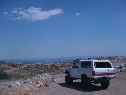1990 Ford Bronco - Had to burn off about a 1/2 tank of fuel in the Blanco so I had had some fun getting back to know her again with a Long Drive from home.