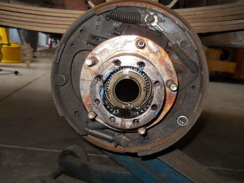 1992 Ford Bronco - This image shows the internal components of a vehicle's wheel hub and brake system.